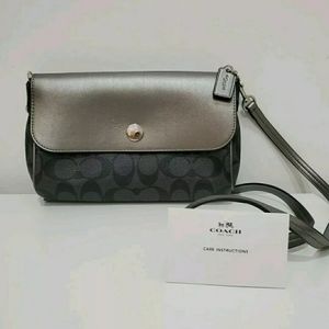 Authentic coach crossbody bag